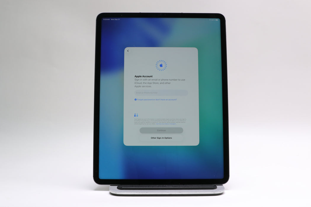 12.9" Apple iPad Pro M1, 5th Gen, 256GB, Unlocked, Space Gray, MHNW3LL/A