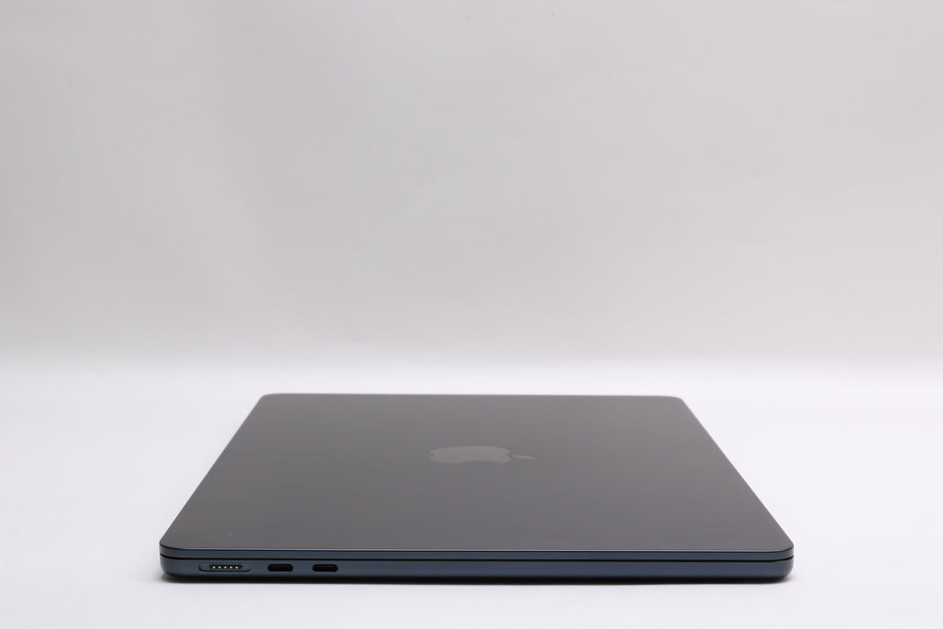 13" 2024, MacBook Air, MRXV3LL/A, Apple M3, 8GB, 256GB SSD, 8C, Only 21 Cycles!