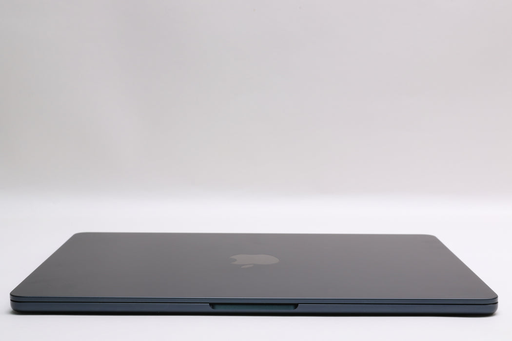 13" 2024, MacBook Air, MRXV3LL/A, Apple M3, 8GB, 256GB SSD, 8C, Only 21 Cycles!