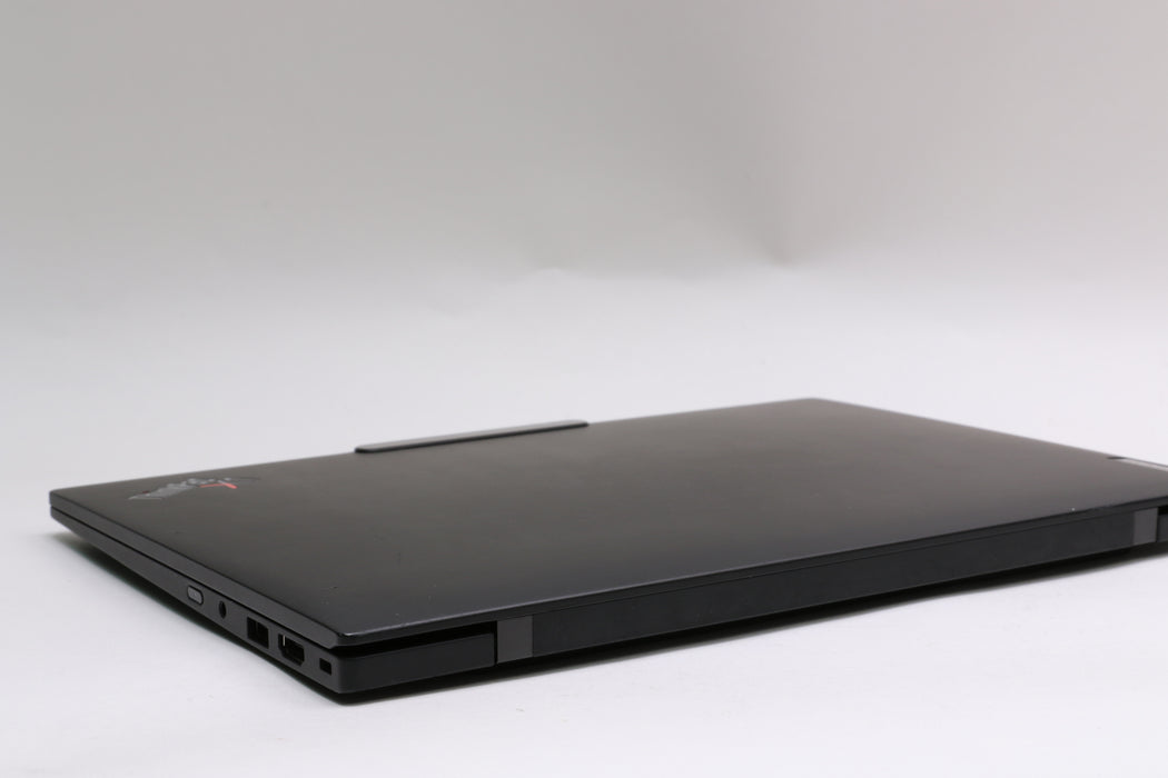 14" Lenovo ThinkPad X1 Carbon Gen 12, Ultra 7 155H, 32GB, 256GB SSD, Touchscreen