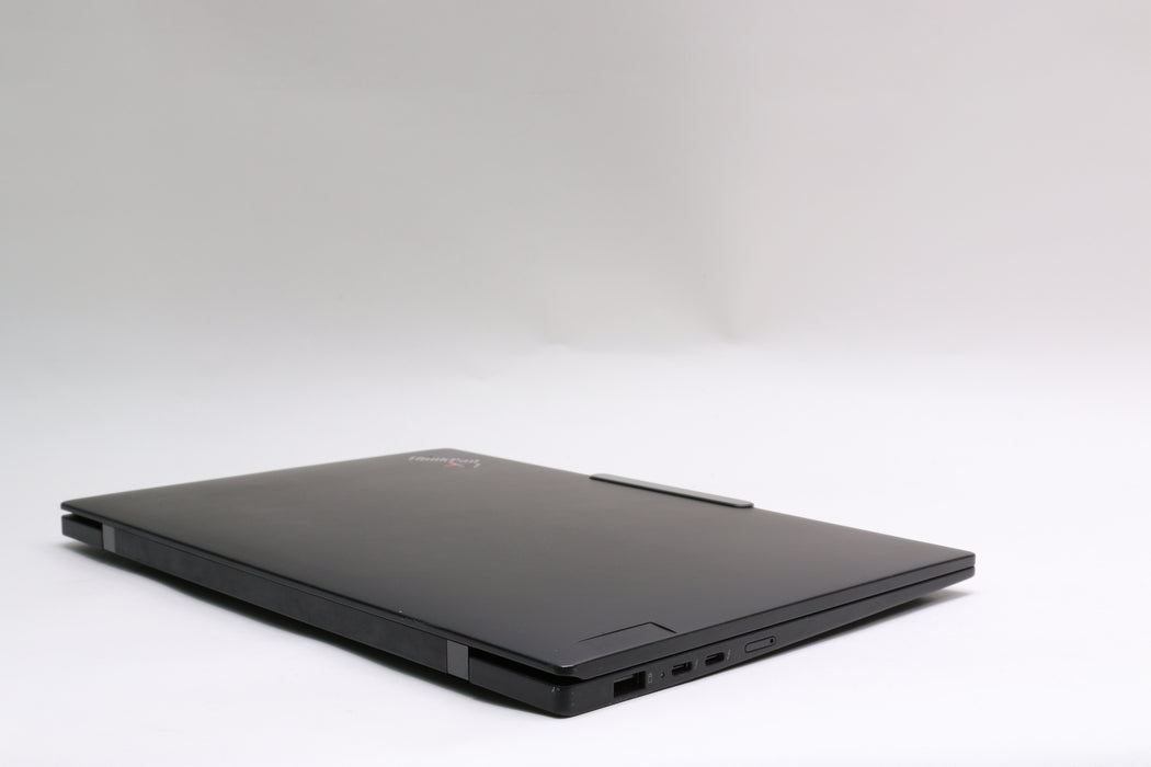 14" Lenovo ThinkPad X1 Carbon Gen 12, Ultra 7 155H, 32GB, 256GB SSD, Touchscreen