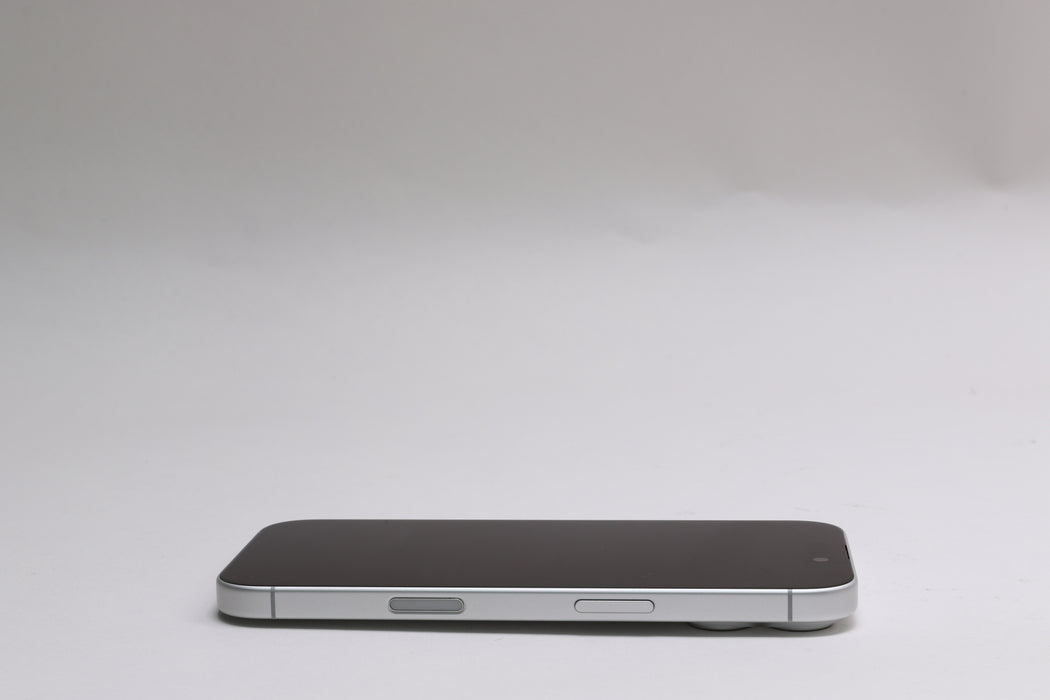 Apple iPhone 17, 512GB, Unlocked, White, MG4F4LL/A