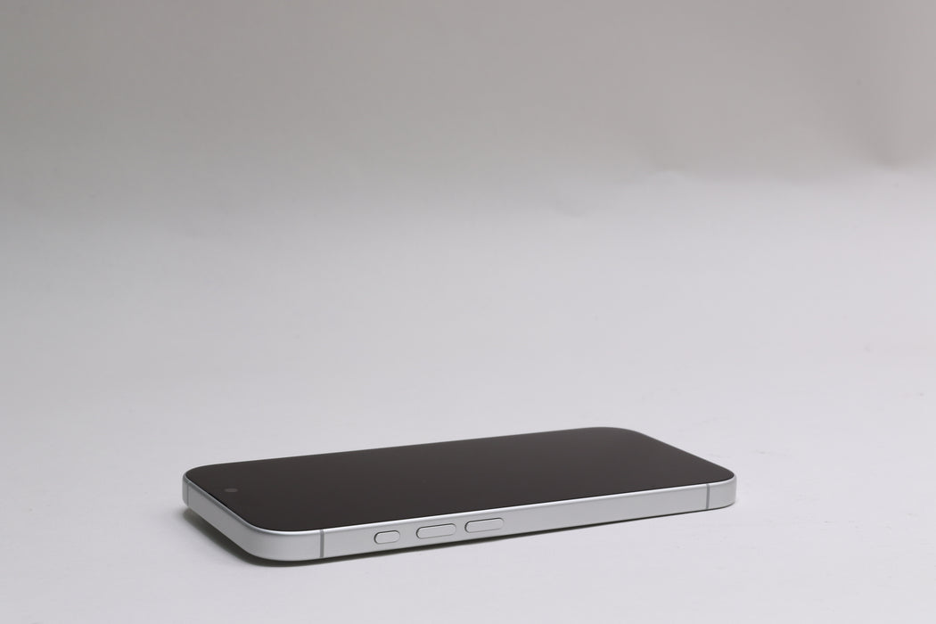 Apple iPhone 17, 512GB, Unlocked, White, MG4F4LL/A