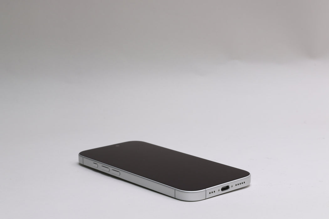Apple iPhone 17, 512GB, Unlocked, White, MG4F4LL/A