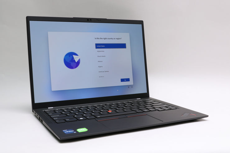 14" 2.8K Lenovo ThinkPad X1 Carbon Gen 11, i7-1370P, 32GB, 512GB SSD