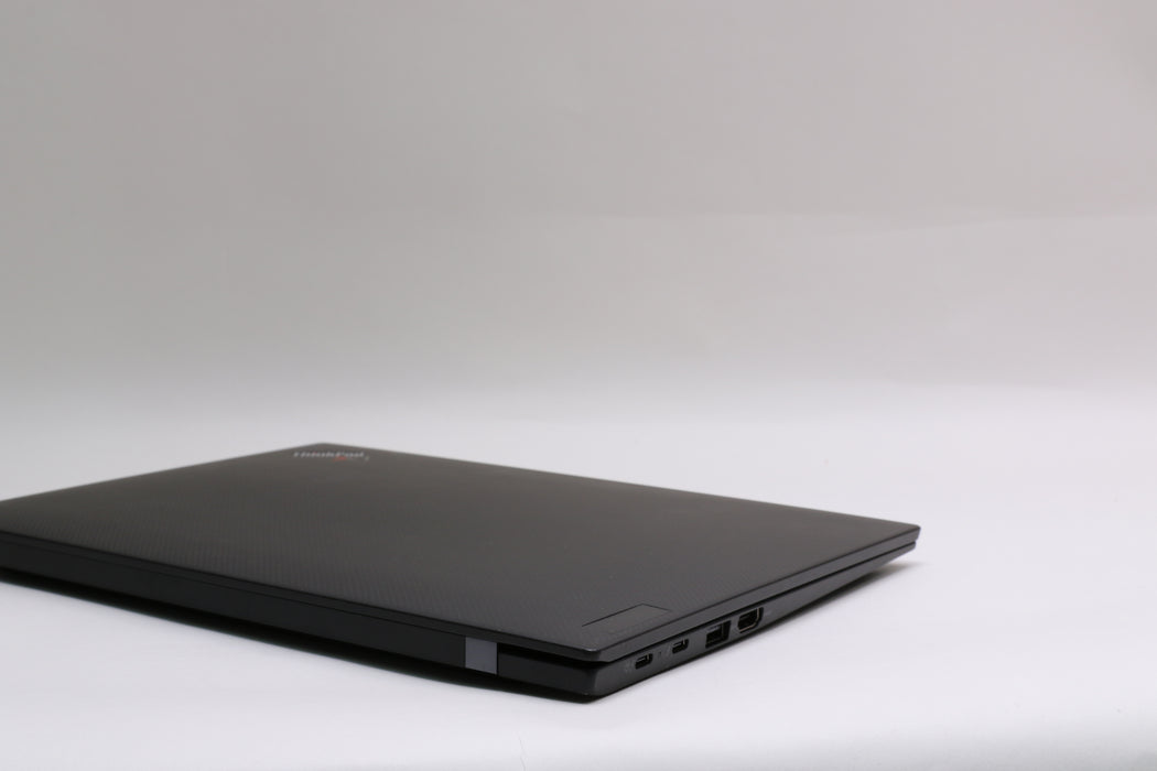 14" UHD+ Lenovo ThinkPad X1 Carbon Gen 10, i7-1270P, 32GB, 512GB SSD