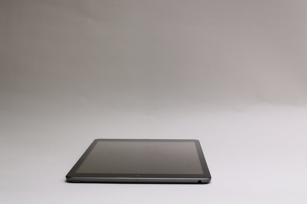 10.9" Apple iPad 10.2" 9th Gen, 64GB, Wi-Fi Only, Space Gray, MK2K3LL/A