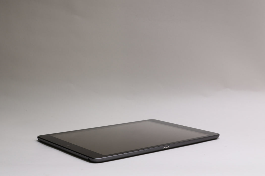 10.9" Apple iPad 10.2" 9th Gen, 64GB, Wi-Fi Only, Space Gray, MK2K3LL/A