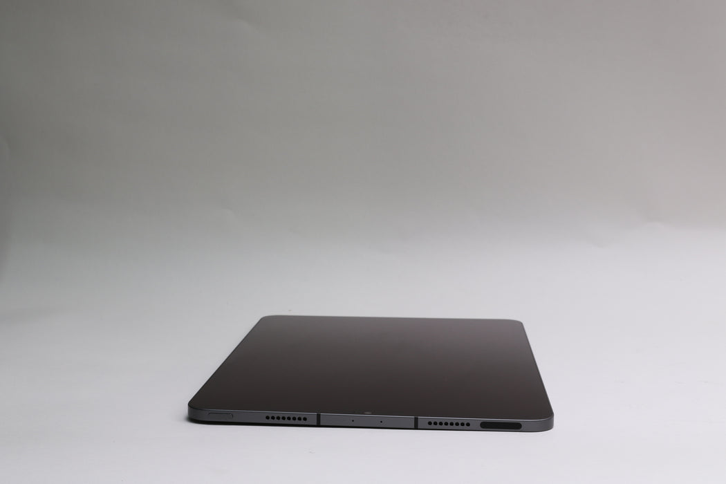 11" Apple iPad Pro M1, 3rd Gen, 256GB, Unlocked, Space Gray, MHMV3LL/A