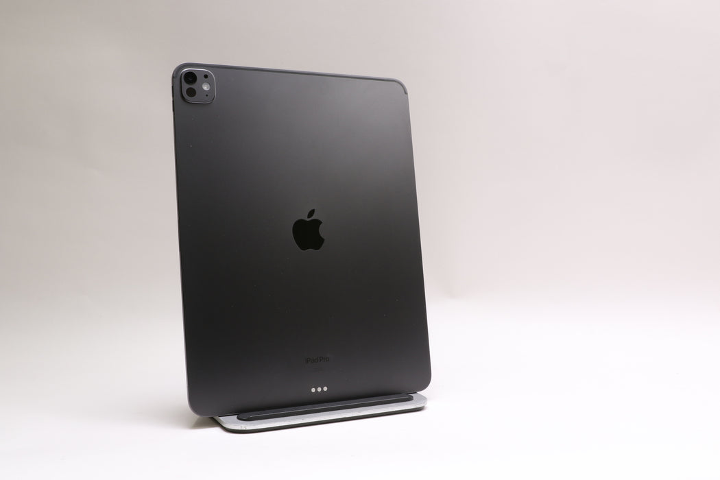 13" Apple iPad Pro M4, 1TB, Wi-Fi Only, Space Black, MWRF3LL/A w/ Magic KB, Nano!