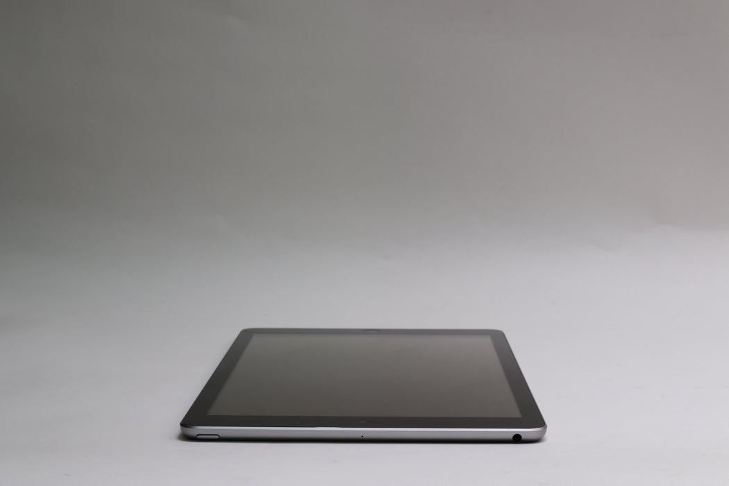 9.7" Apple iPad 5th generation, 128GB, Wi-Fi Only, Space Gray, MP2H2LL/A
