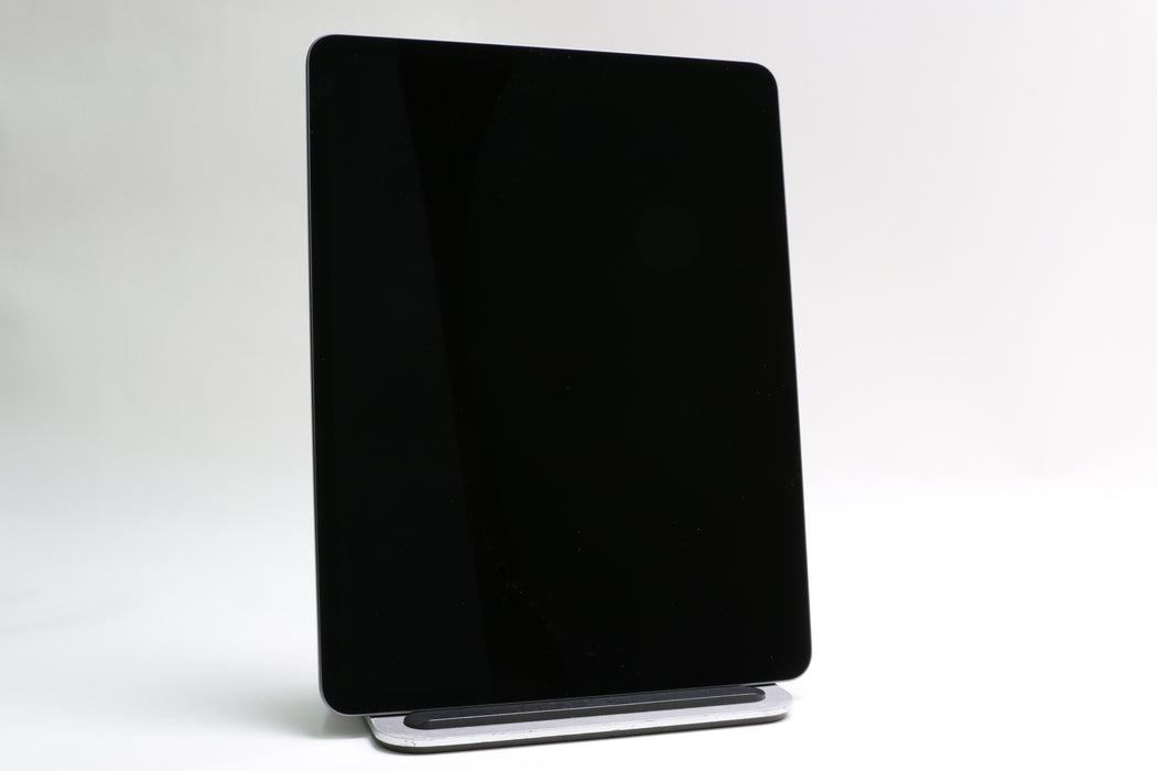 12.9" Apple iPad Pro 4th Gen, 128GB, Wi-Fi Only, Space Gray, MY2H2LL/A w/ Pencil