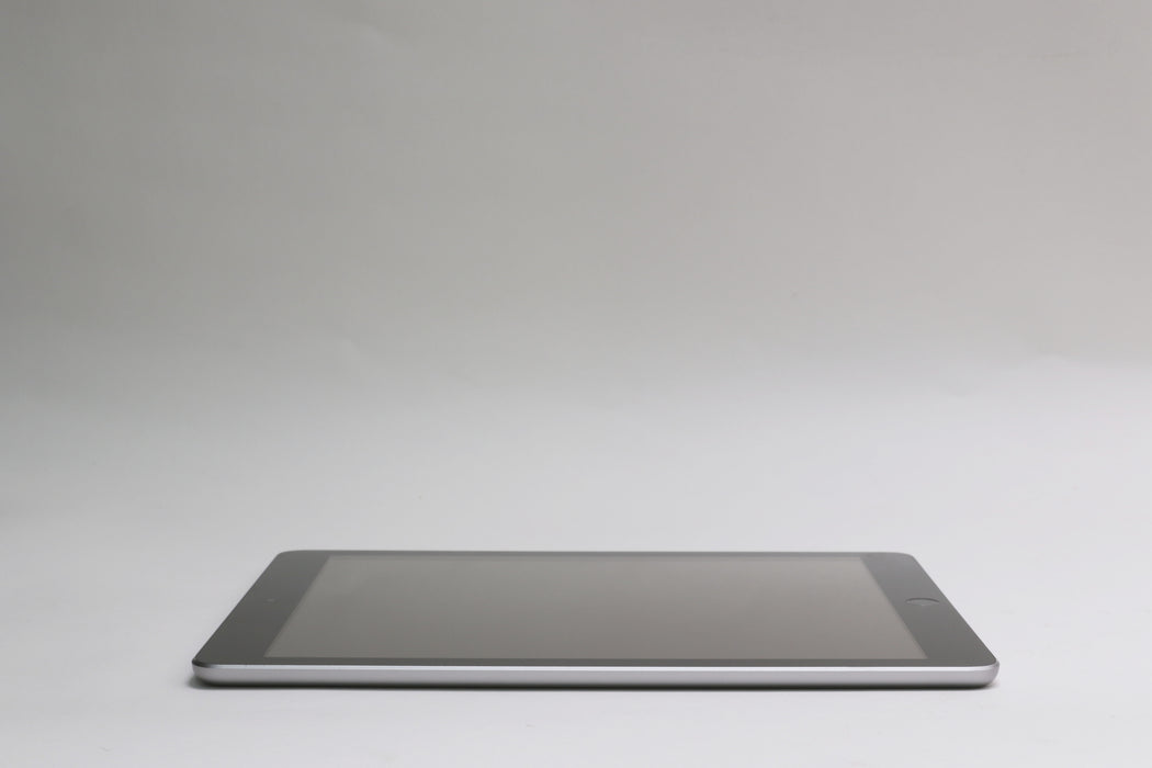9.7" Apple iPad 5th generation, 128GB, Wi-Fi Only, Space Gray, MP2H2LL/A