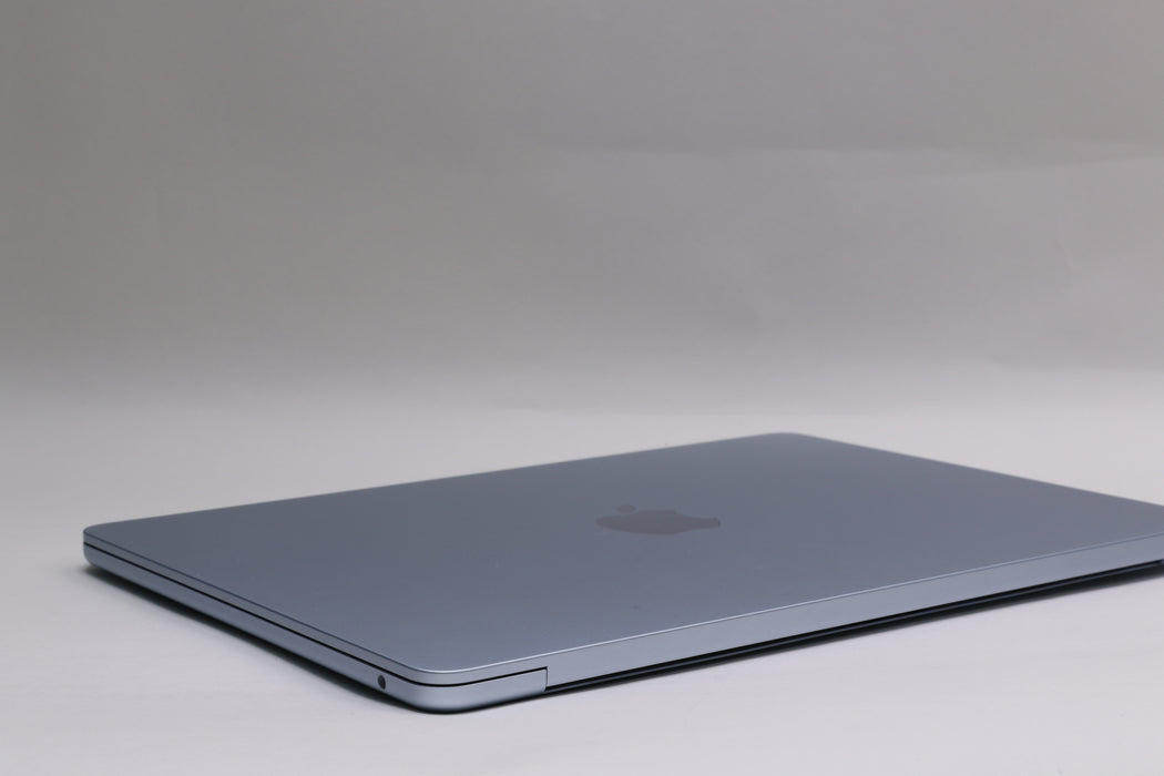 13" 2026, MacBook Air, MDHH4LL/A, Apple M5, 16GB, 512GB SSD, 8C, Only 15 Cycles!
