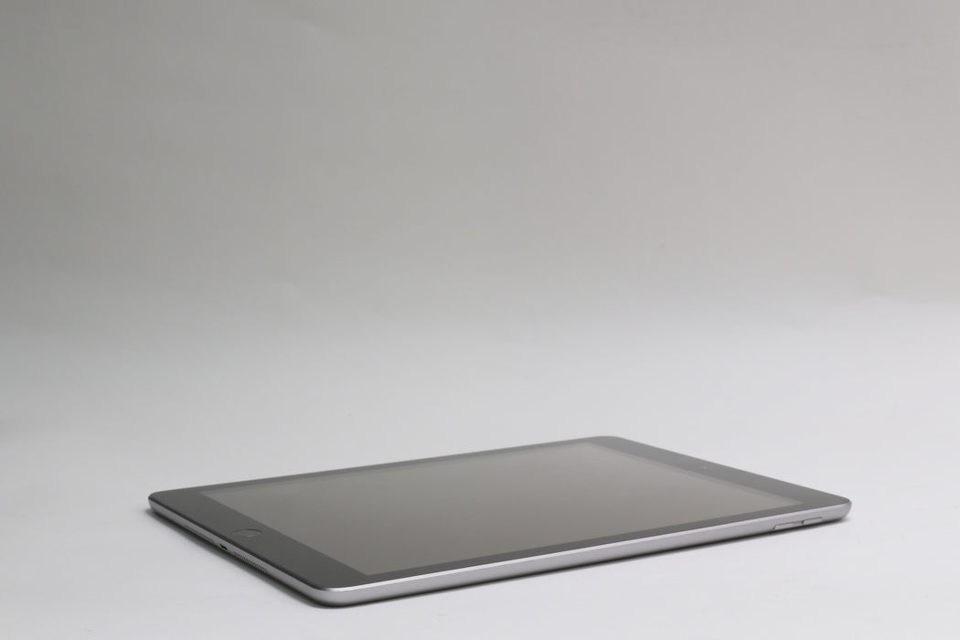 9.7" Apple iPad 5th generation, 128GB, Wi-Fi Only, Space Gray, MP2H2LL/A