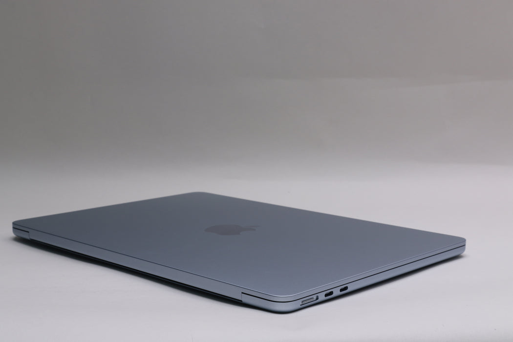 13" 2026, MacBook Air, MDHH4LL/A, Apple M5, 16GB, 512GB SSD, 8C, Only 15 Cycles!