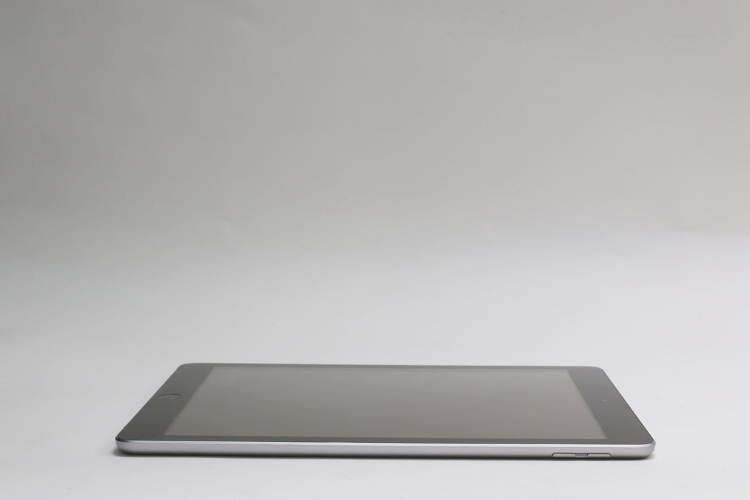 9.7" Apple iPad 5th generation, 128GB, Wi-Fi Only, Space Gray, MP2H2LL/A