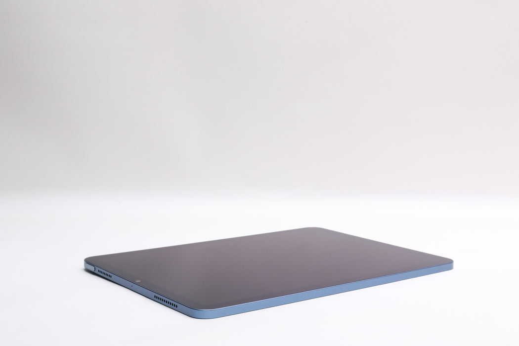 10.9" Apple iPad Air M1, 5th Gen, 64GB, Wi-Fi Only, Blue, MM9E3ZP/A w/ KB!
