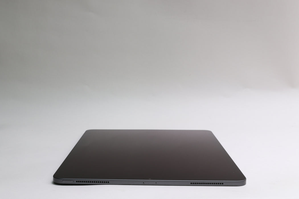12.9" Apple iPad Pro 4th Gen, 128GB, Wi-Fi Only, Space Gray, MY2H2LL/A w/ Pencil