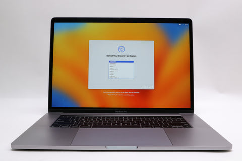 15" 2017, MacBook Pro, MPTR2LL/A, i7-7700HQ, 16GB, 256GB SSD, Radeon Pro 555