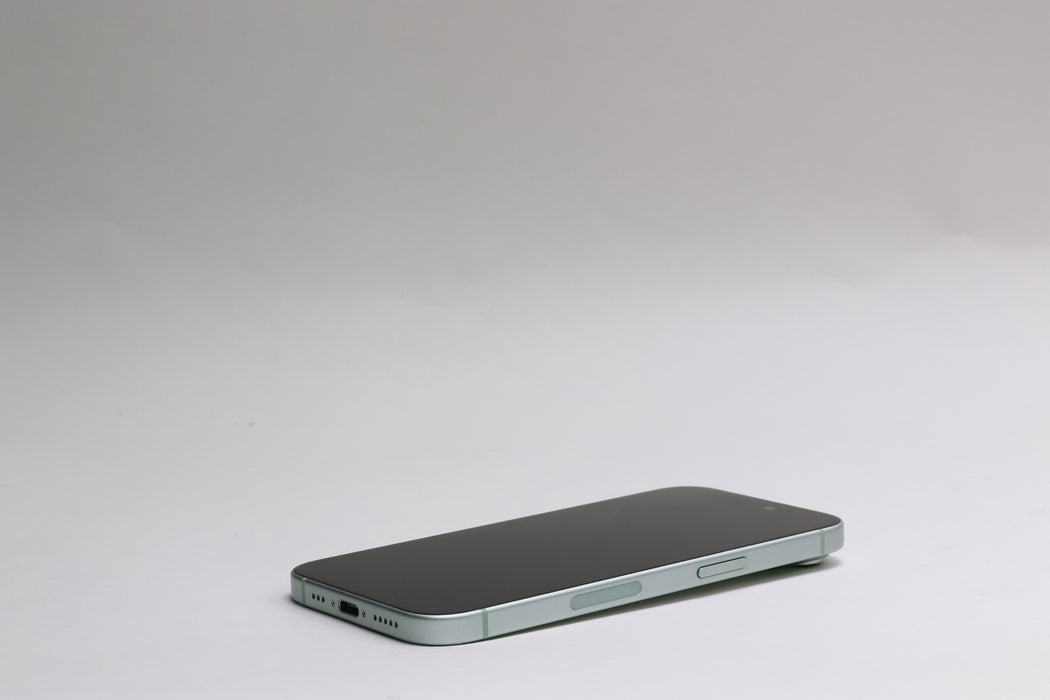Apple iPhone 15, 256GB, Unlocked, Green, MTM83LL/A