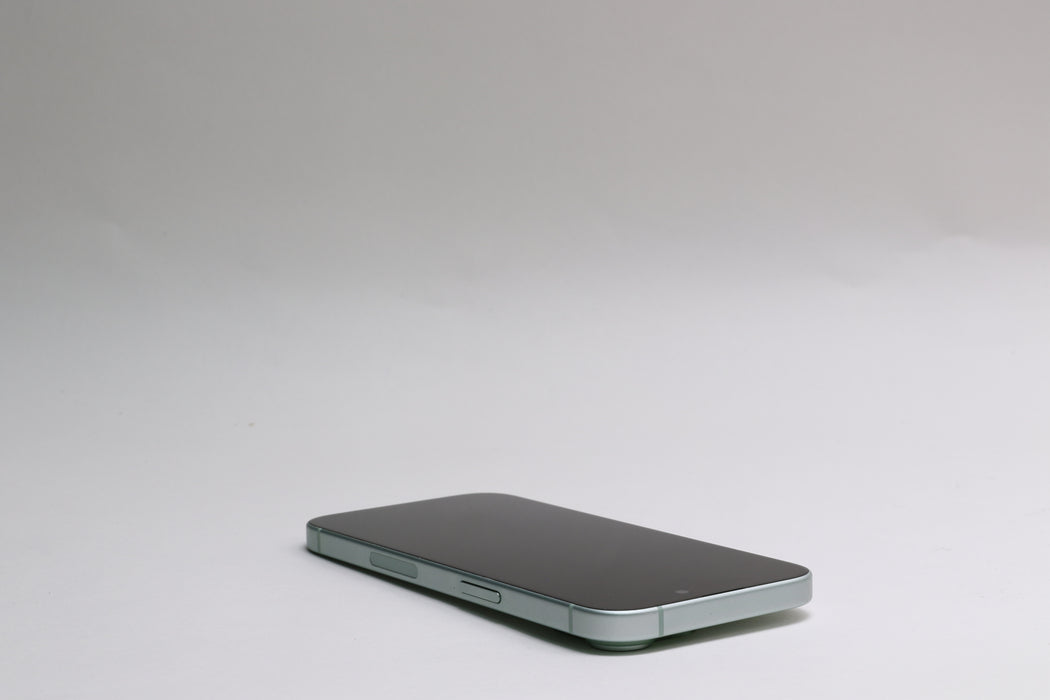 Apple iPhone 15, 256GB, Unlocked, Green, MTM83LL/A
