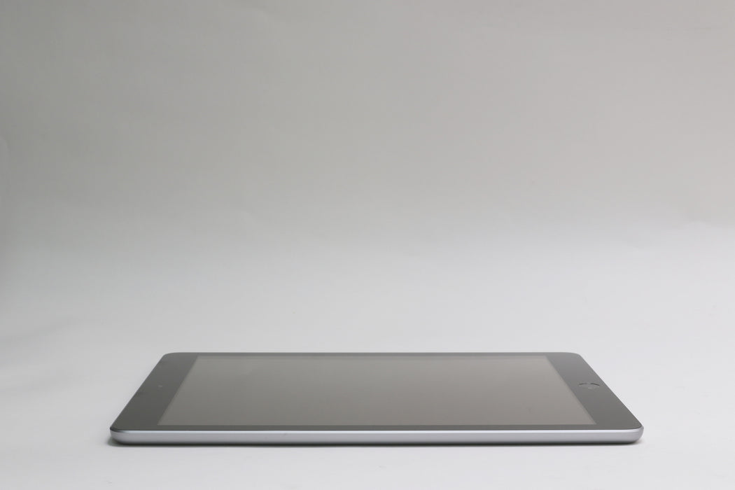 9.7" Apple iPad 6th Gen, 128GB, Wi-Fi Only, Space Gray, MR7J2LL/A