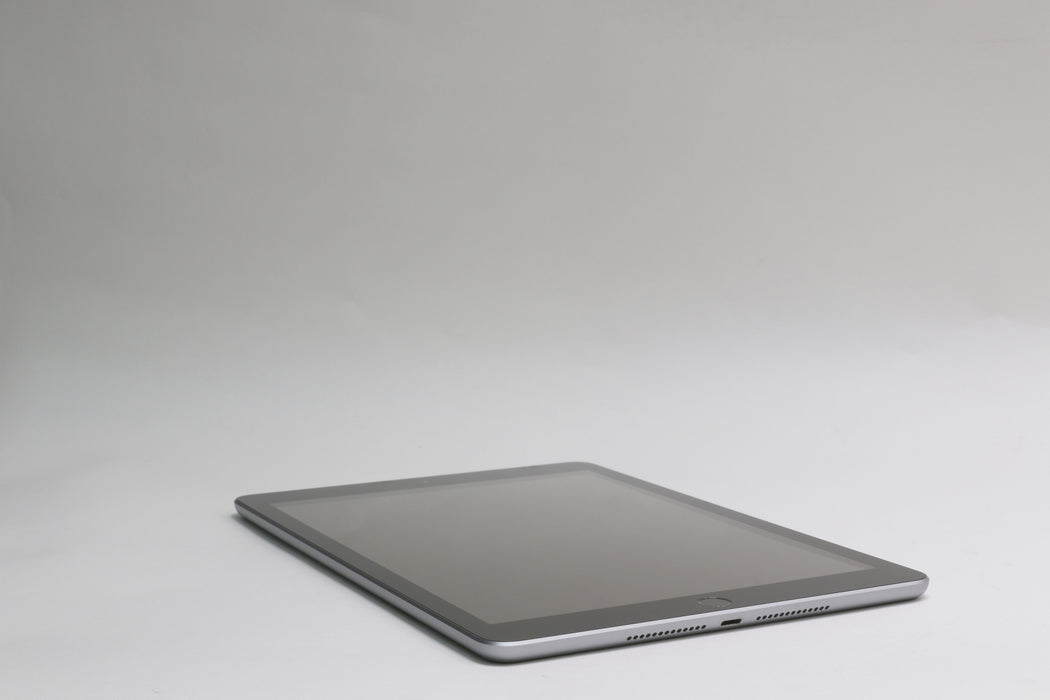 9.7" Apple iPad 6th Gen, 128GB, Wi-Fi Only, Space Gray, MR7J2LL/A