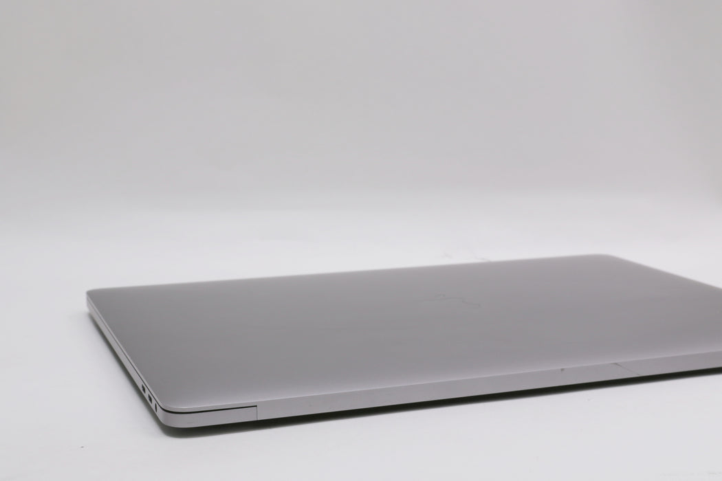 15" 2017, MacBook Pro, MPTR2LL/A, i7-7700HQ, 16GB, 256GB SSD, Radeon Pro 555