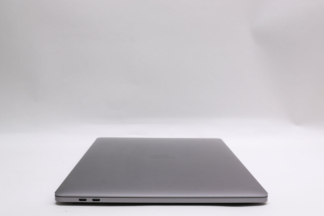 15" 2017, MacBook Pro, MPTR2LL/A, i7-7700HQ, 16GB, 256GB SSD, Radeon Pro 555