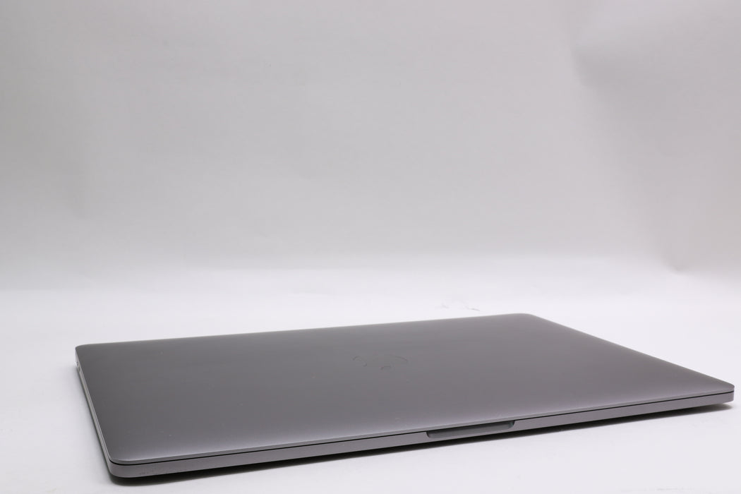 15" 2017, MacBook Pro, MPTR2LL/A, i7-7700HQ, 16GB, 256GB SSD, Radeon Pro 555