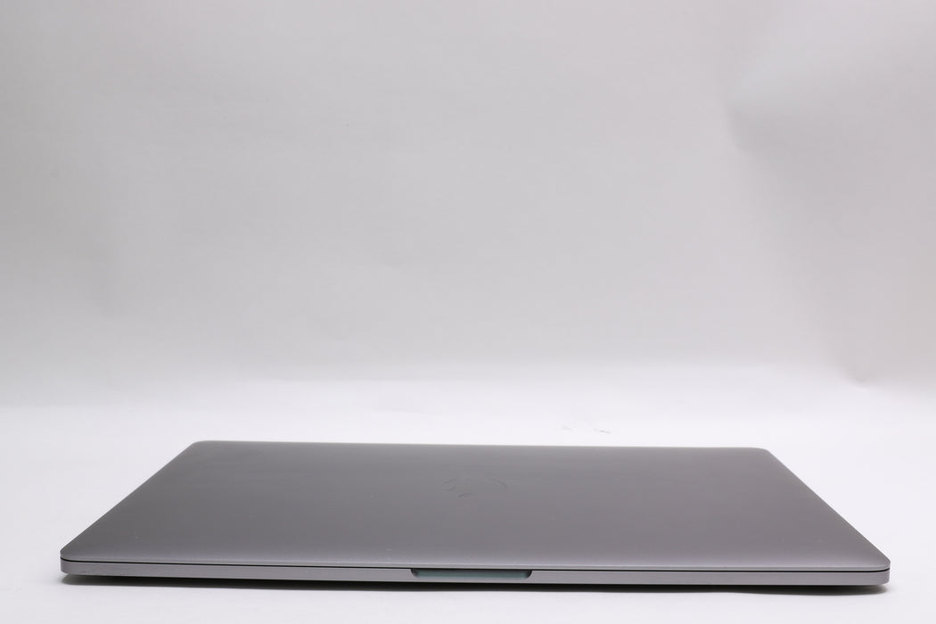 15" 2017, MacBook Pro, MPTR2LL/A, i7-7700HQ, 16GB, 256GB SSD, Radeon Pro 555
