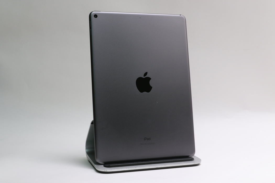 10.5" Apple iPad Air 3rd Gen, 64GB, Wi-Fi Only, Space Gray, MUUJ2LL/A