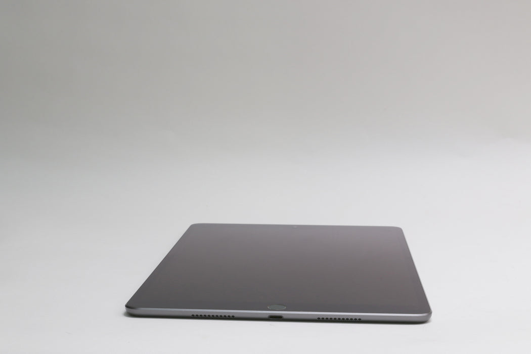 10.5" Apple iPad Air 3rd Gen, 64GB, Wi-Fi Only, Space Gray, MUUJ2LL/A