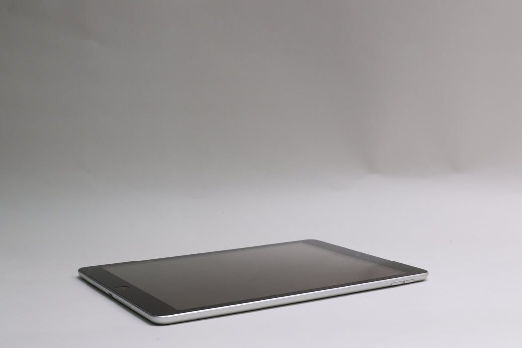 Apple iPad 10.2" 9th Gen, 64GB, Wi-Fi Only, Silver, MK2L3LL/A