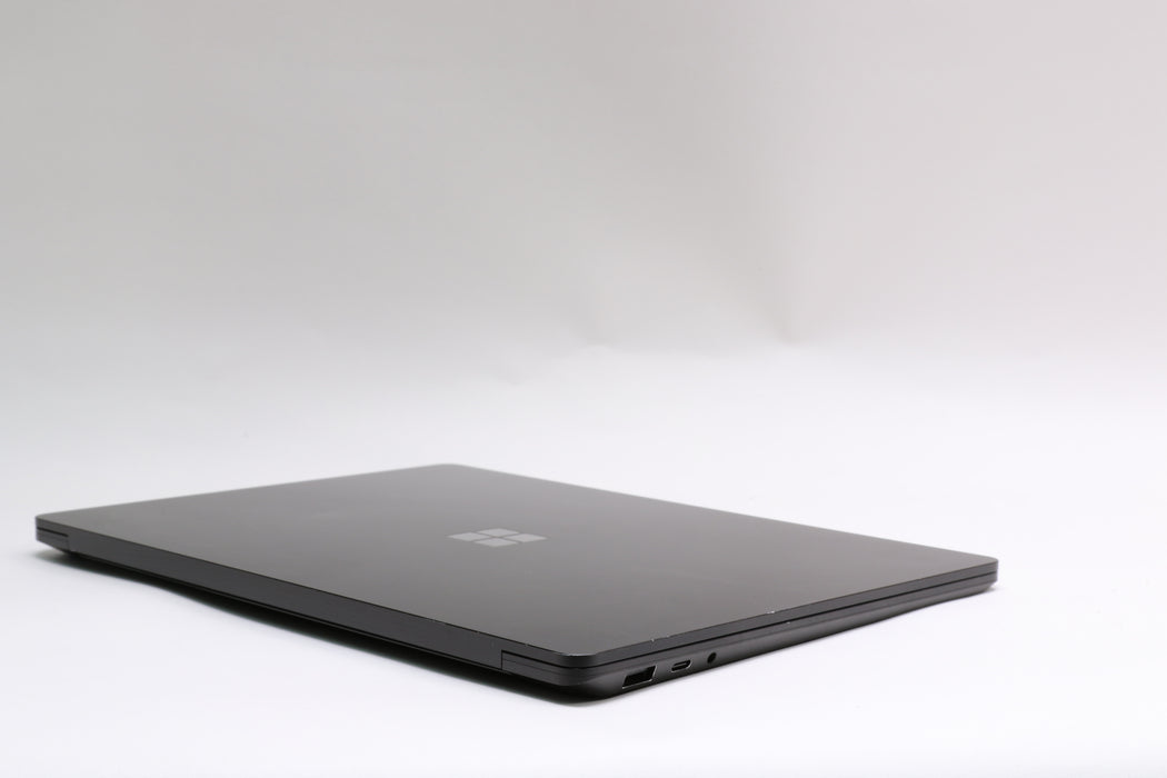 13.6" Microsoft Surface Laptop 4, i5-1135G7, 8GB, 512GB SSD, Touchscreen