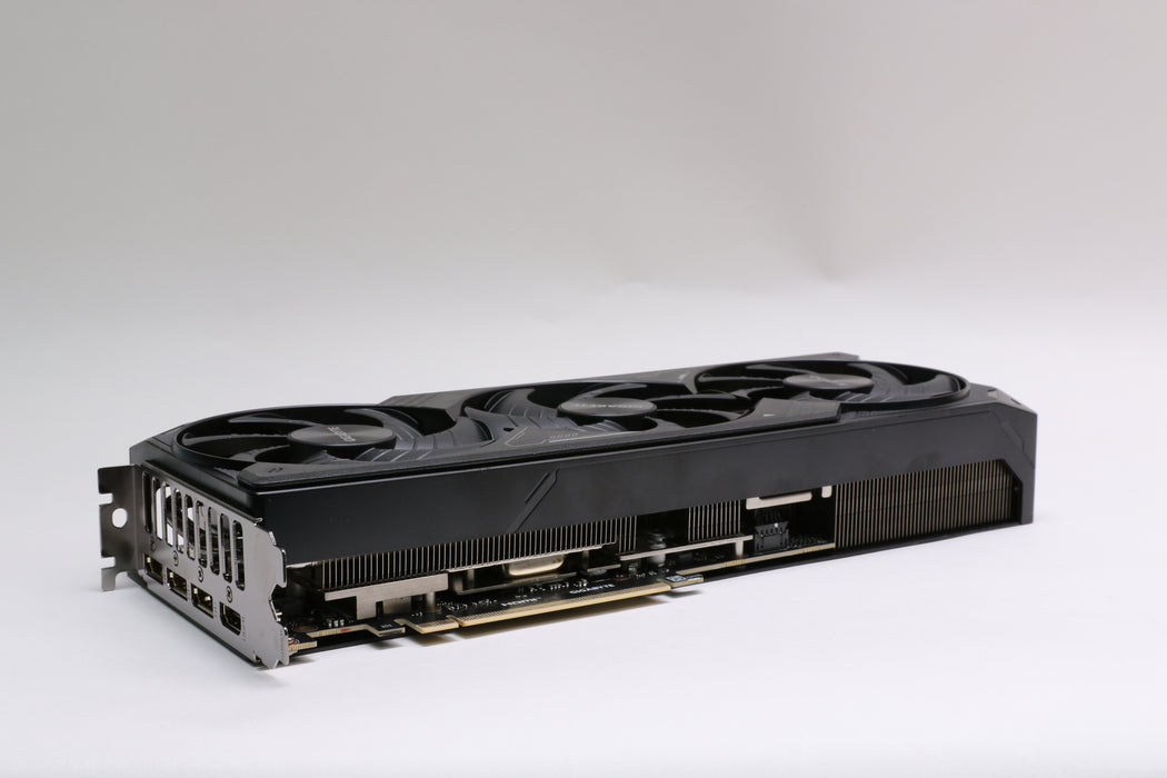 GIGABYTE GeForce RTX 5080 WINDFORCE 16GB Graphics Card w/ 12VHPWR Cable!