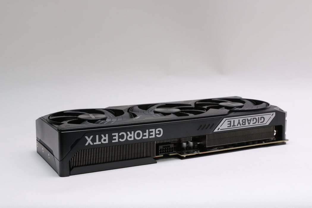 GIGABYTE GeForce RTX 5080 WINDFORCE 16GB Graphics Card w/ 12VHPWR Cable!