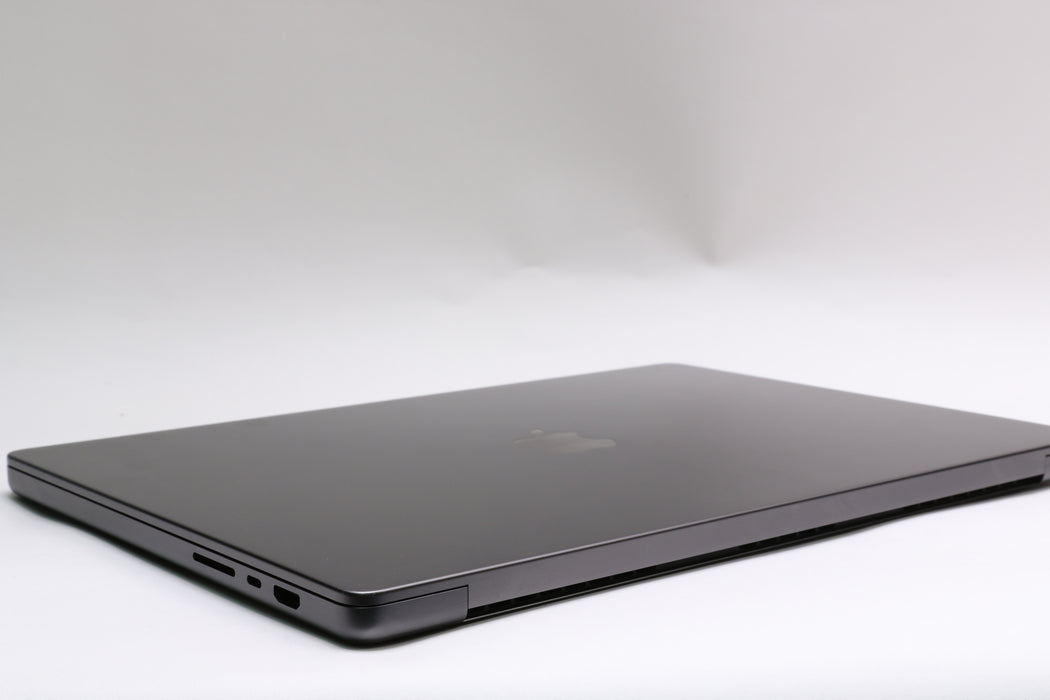 16" 2024, MacBook Pro, MX303LL/A, Apple M4 Max, 36GB, 1TB SSD, 32C