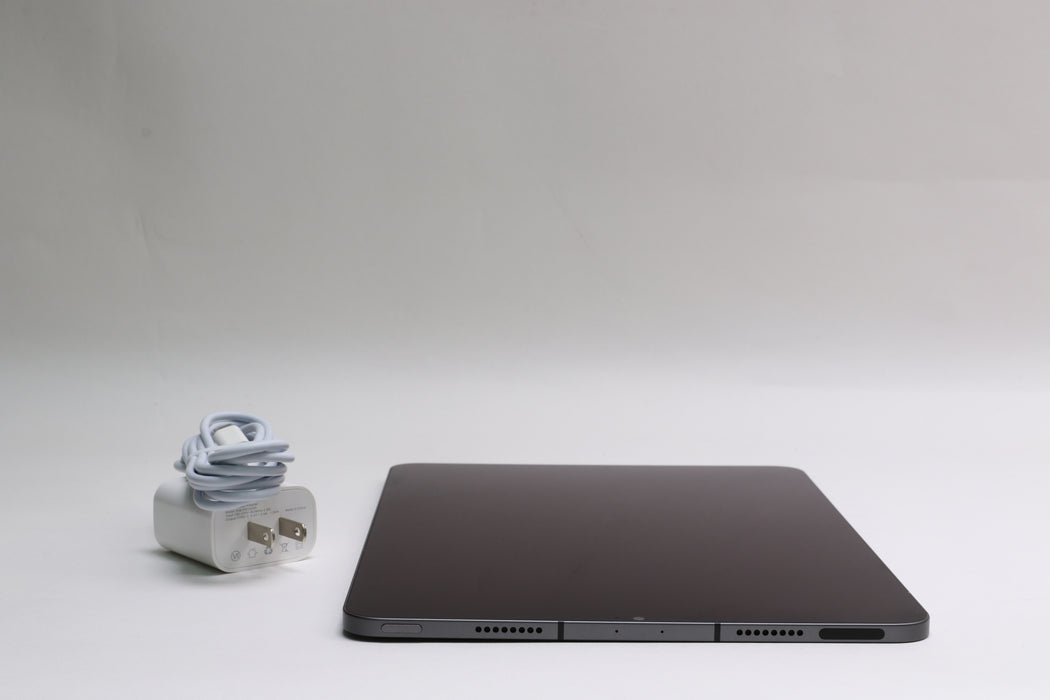 11" Apple iPad Pro M1, 3rd Gen, 256GB, Unlocked, Space Gray, MHMV3LL/A