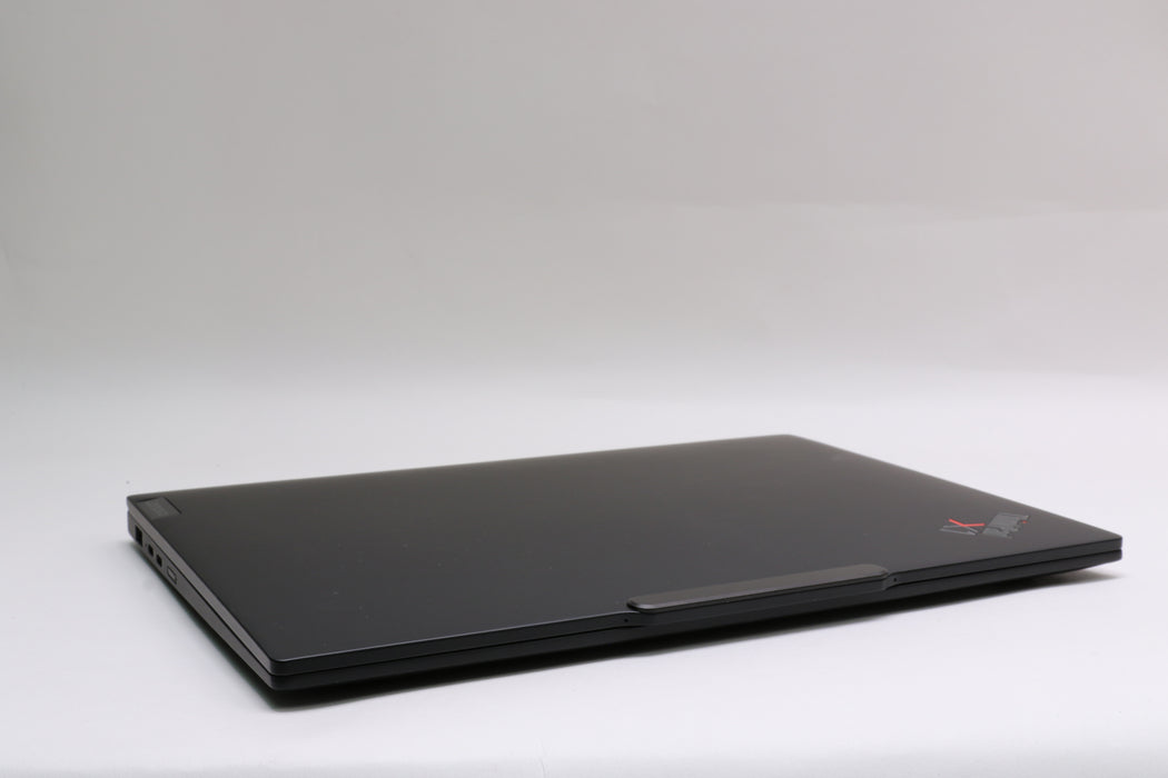 14" WUXGA Lenovo ThinkPad X1 Carbon Gen 12, Ultra 7 155H, 32GB, 1TB SSD