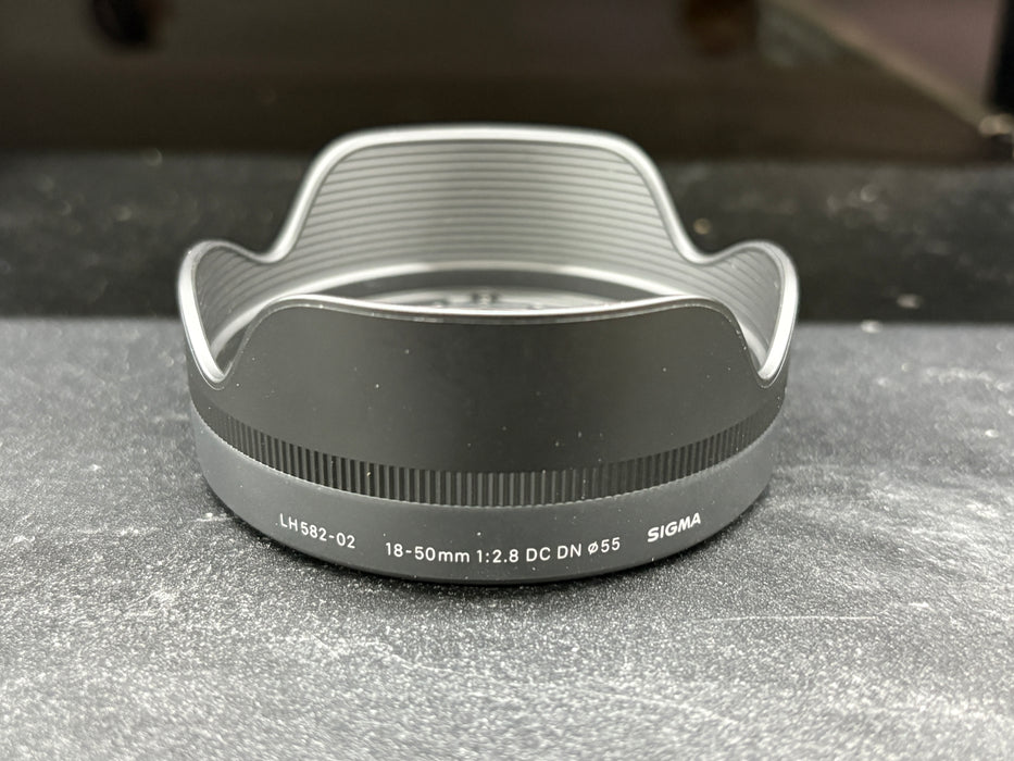 Sigma 18-50mm f/2.8 DC DN Contemporary Lens for Sony E Mount w/ Lens Hood!