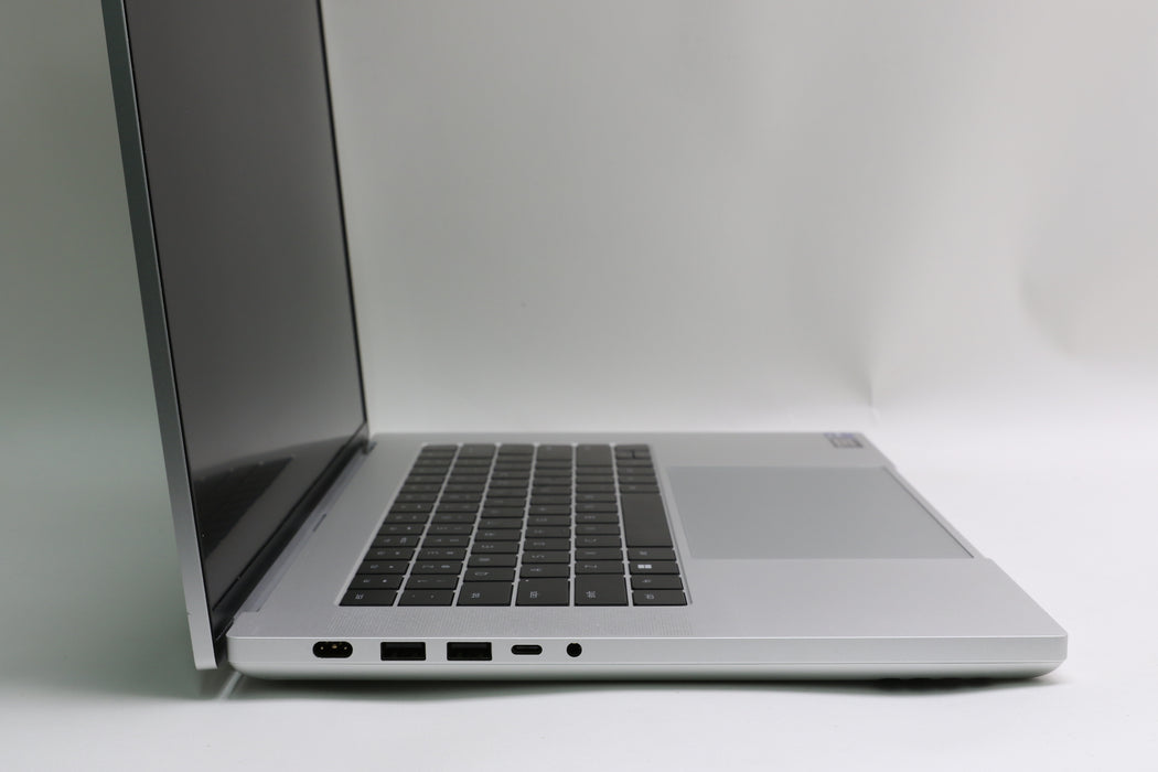 16" Razer Blade 16 Rz09-0510, i9-14900HX, 32GB, 2TB SSD, RTX 4080