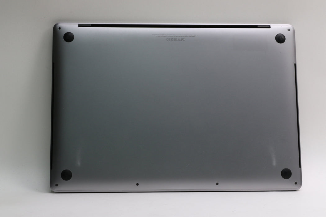 15" 2018, MacBook Pro, MR932LL/A, i7-8750H, 16GB, 256GB, Pro 555X, 100% Battery!