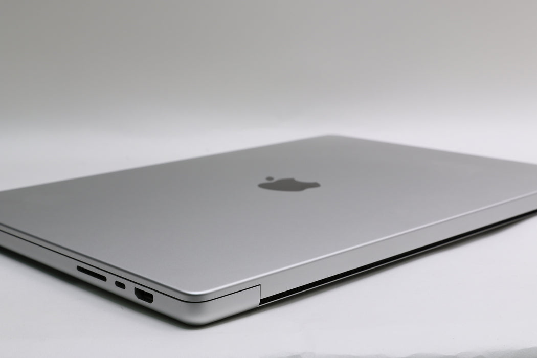 16" 2024, MacBook Pro, BTO, Apple M4 Pro, 24GB, 512GB SSD, 20C, Nano-Texture!