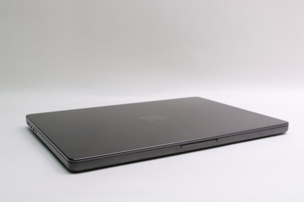 14" 2026, MacBook Pro, BTO, Apple M5 Pro, 24GB, 1TB SSD, 16C, 2 Cycles!