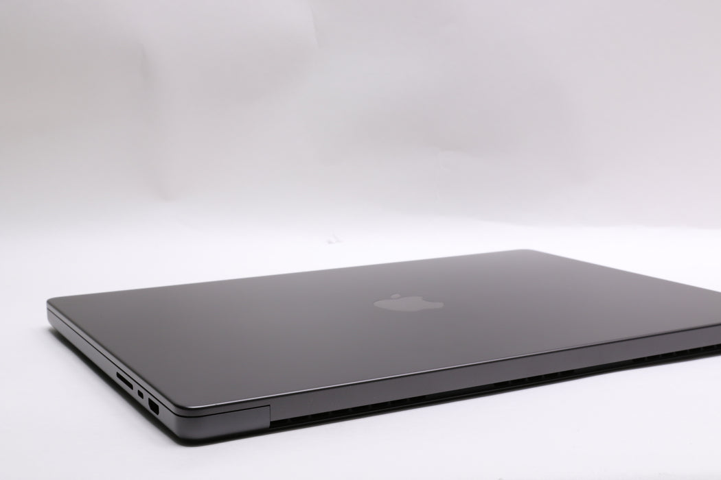 100%BATT 16" 2026, MacBook Pro, MGEA4LL/A, Apple M5 Pro, 24GB, 1TB SSD, 20C