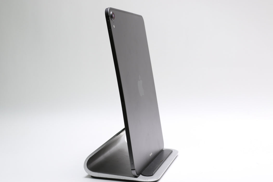 iPad Pro 11" (1st Gen), 512GB, Unlocked, Space Gray, MU1K2LL/A