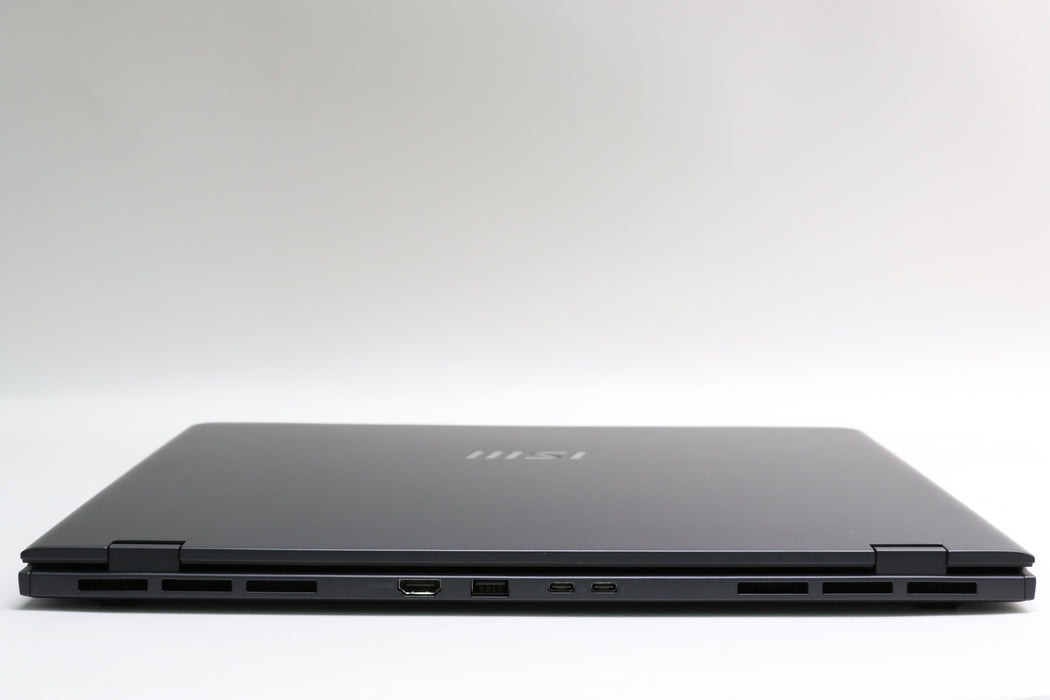 100%BATT 16" UHD+ MSI, Ultra 9 288V, 32GB, 2TB SSD