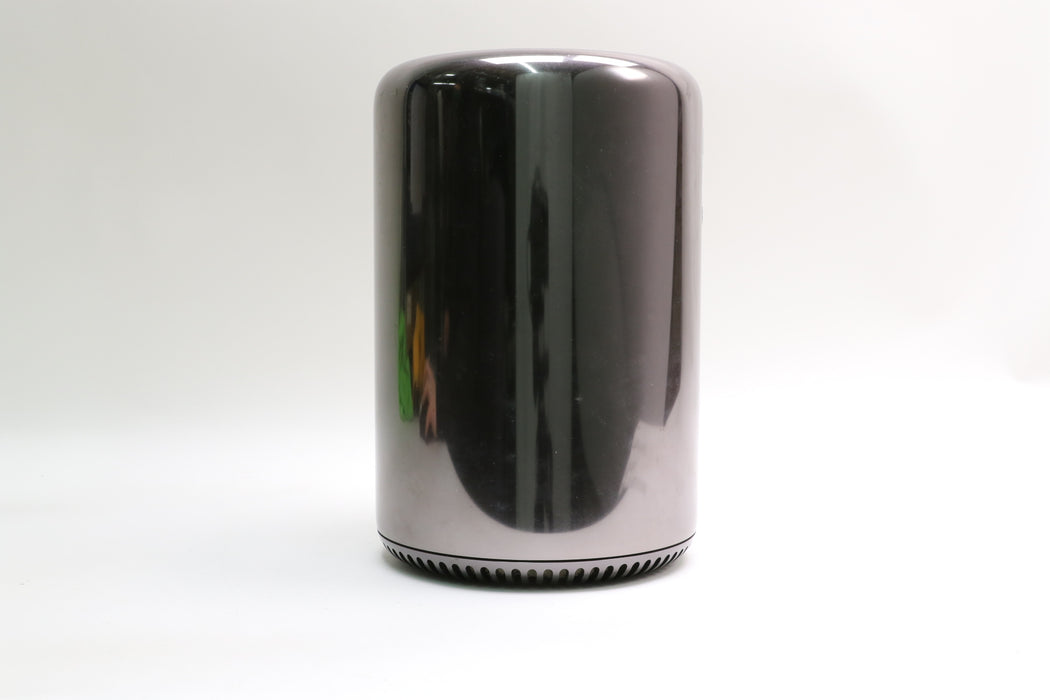 2013, Mac Pro, Intel Xeon E5-2697 v2, 64GB, 512GB SSD, Dual AMD FirePro D500's!